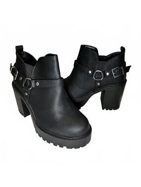 Torrid Black Ankle Boots Size 10WW Extra Wide Width